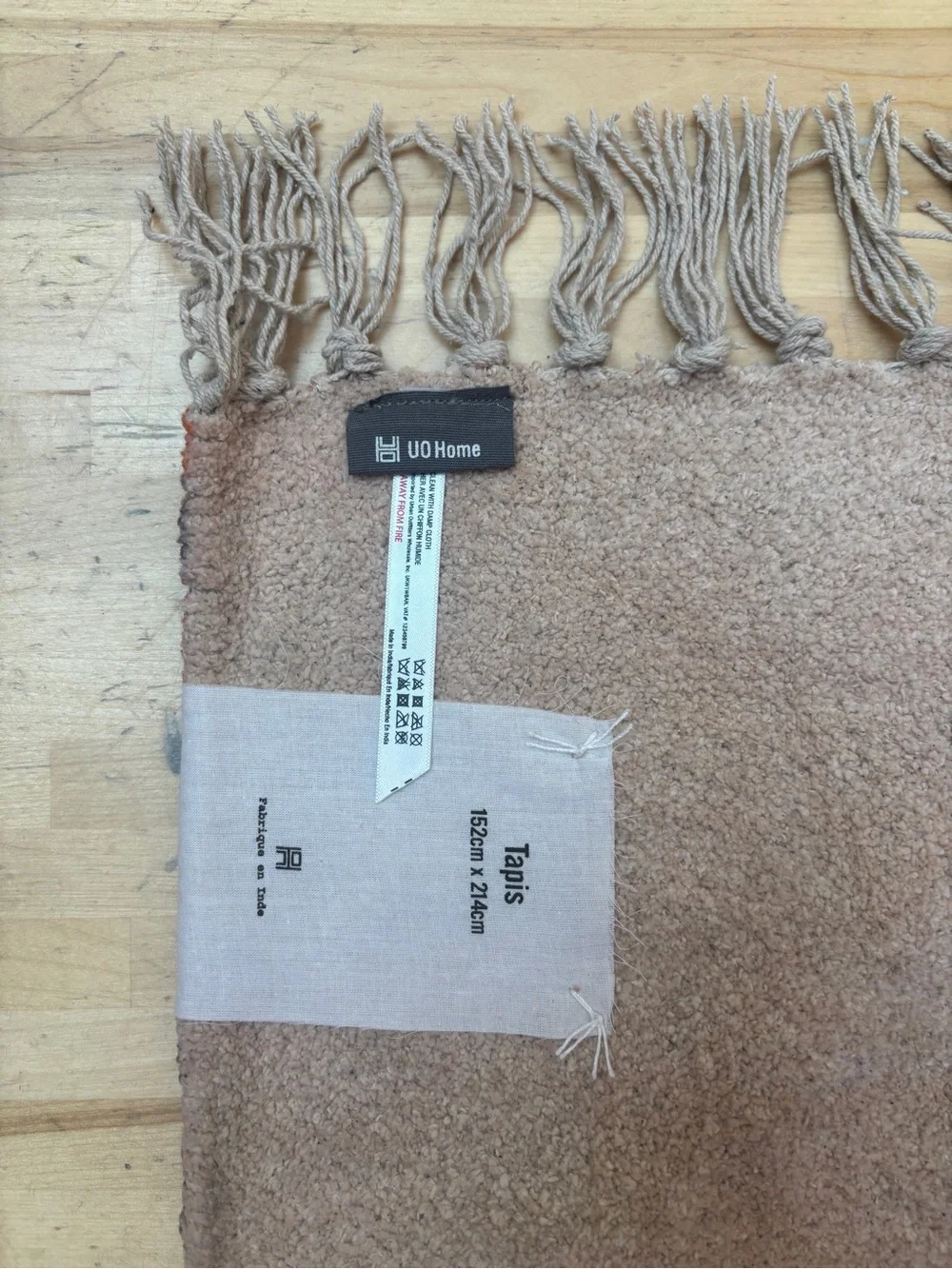 Urban Outfitters Aziza Printed Chenille Rug 5x7 Brand New